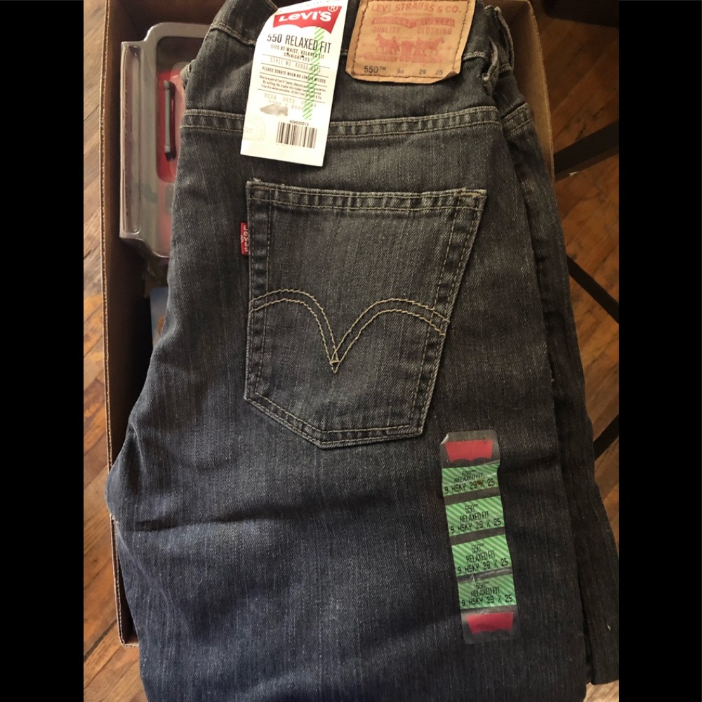 Levi’s relaxed 550